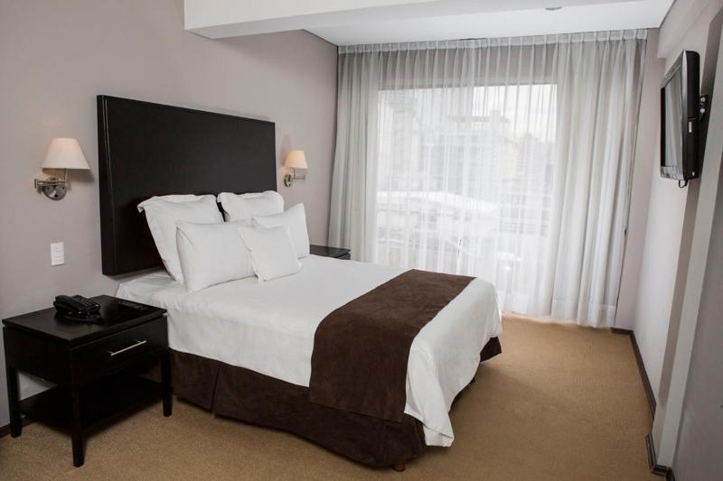 Standard Suite,1273568539:JPEG